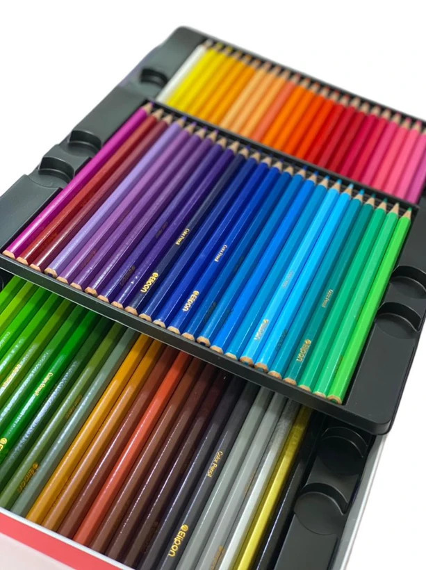  مداد رنگی الیپون 72 رنگ جعبه فلزی مدل 8121610 طرح سرزمین مدادها 2 