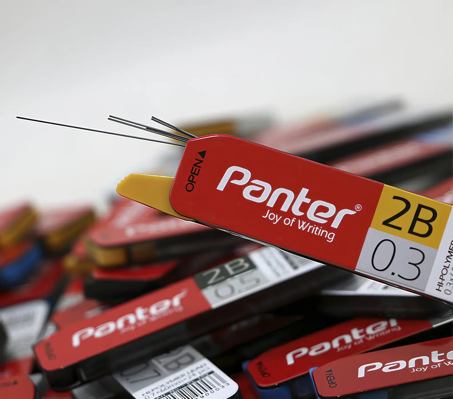 مغز مداد مکانیکی 0.3 پنتر مدل PL 105 3